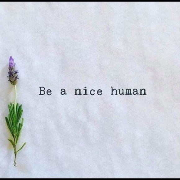 Meet your Posher, Cynthia - Picture 1 of 1